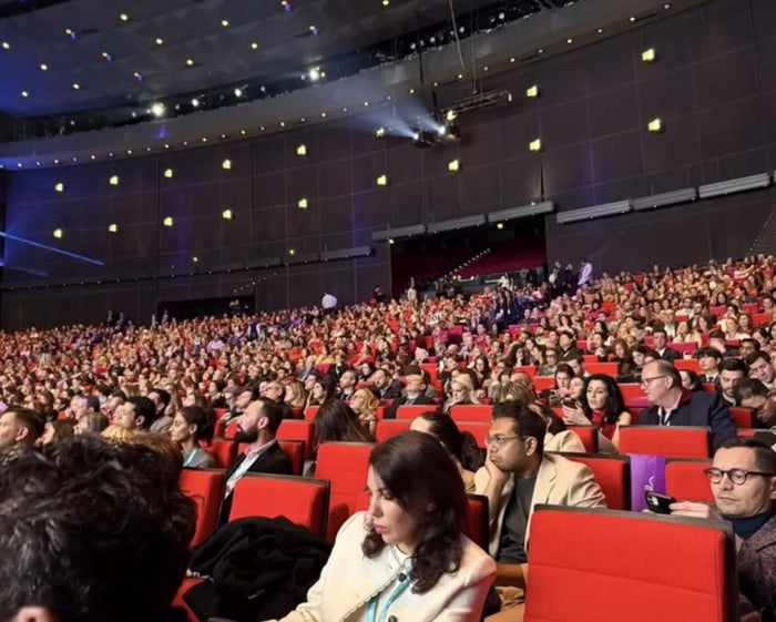 La platea dell'IMCAS a Parigi