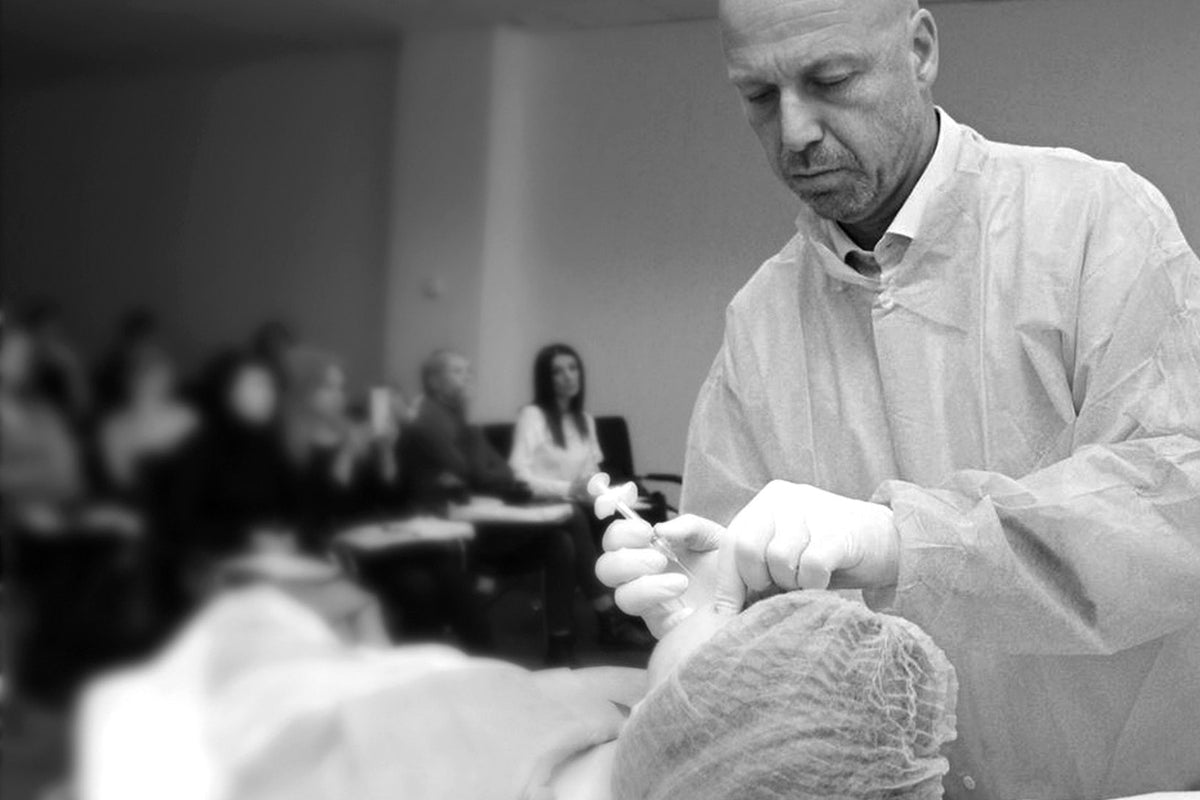 Il Dr. Nicola Pittoni durante un corso