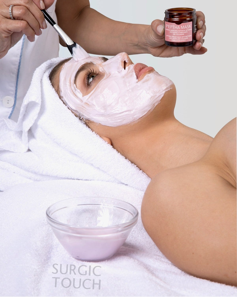 Trattamento viso in cabina